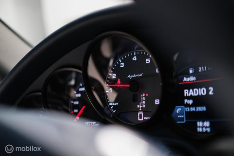 Porsche Panamera 3.0 S Hybrid | Yachting Blue | Executive Rear Seat | youngtimer | winter + zomerset | uniek | Blauw interieur |