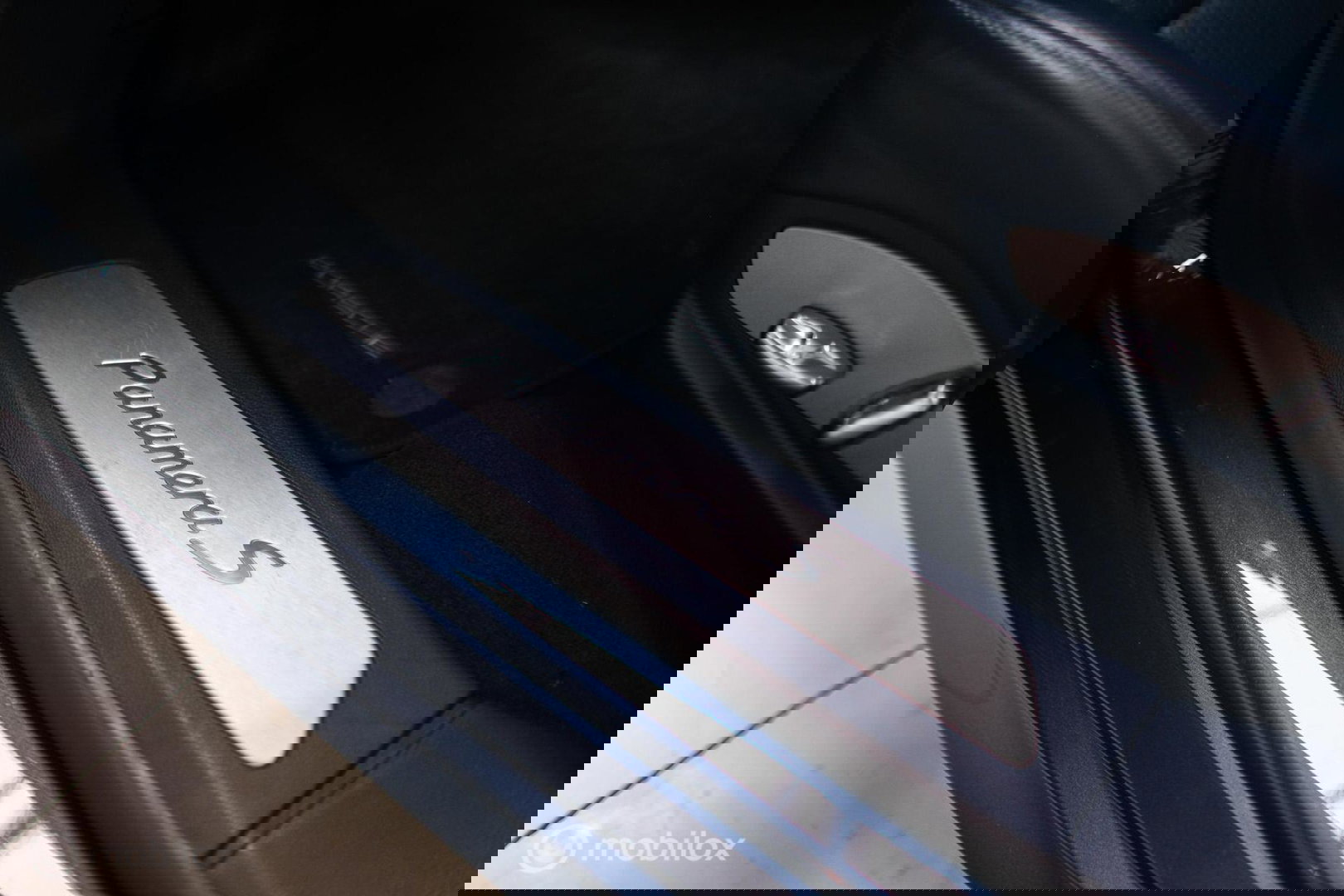 Porsche Panamera 3.0 S Hybrid | Yachting Blue | Executive Rear Seat | youngtimer | winter + zomerset | uniek | Blauw interieur |