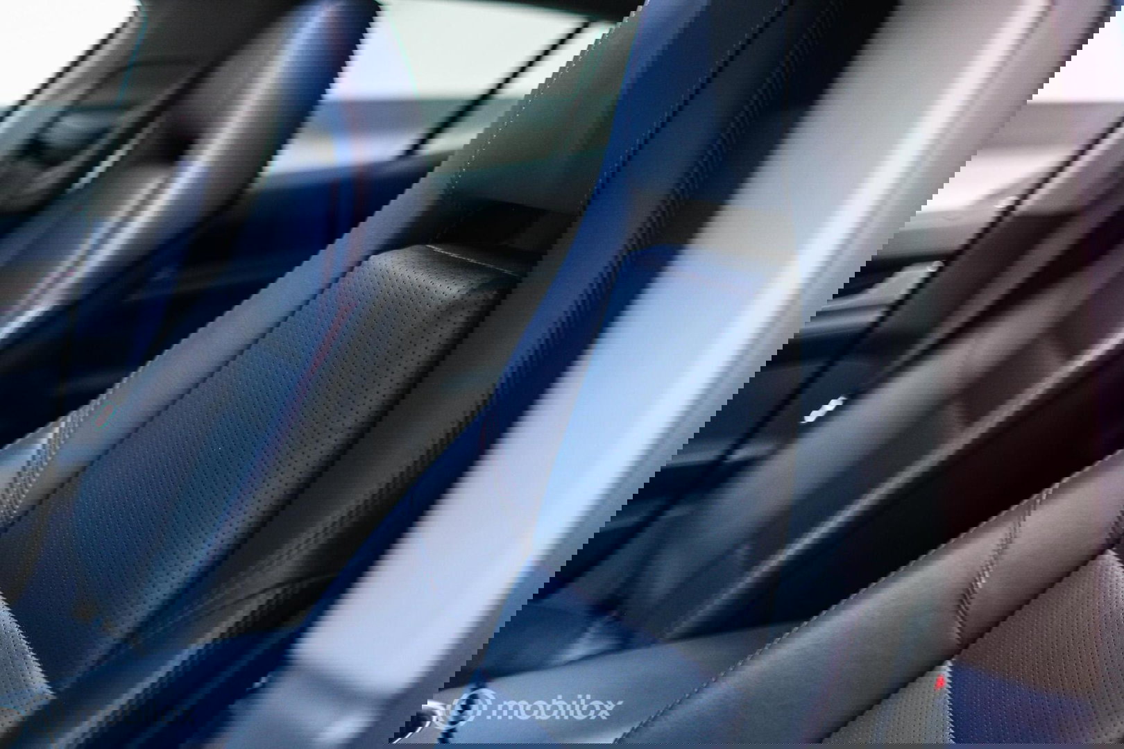 Porsche Panamera 3.0 S Hybrid | Yachting Blue | Executive Rear Seat | youngtimer | winter + zomerset | uniek | Blauw interieur |