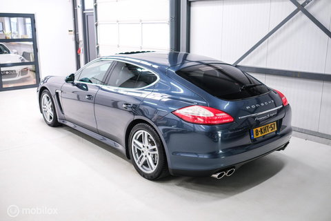 Porsche Panamera 3.0 S Hybrid | Yachting Blue | Executive Rear Seat | youngtimer | winter + zomerset | uniek | Blauw interieur |