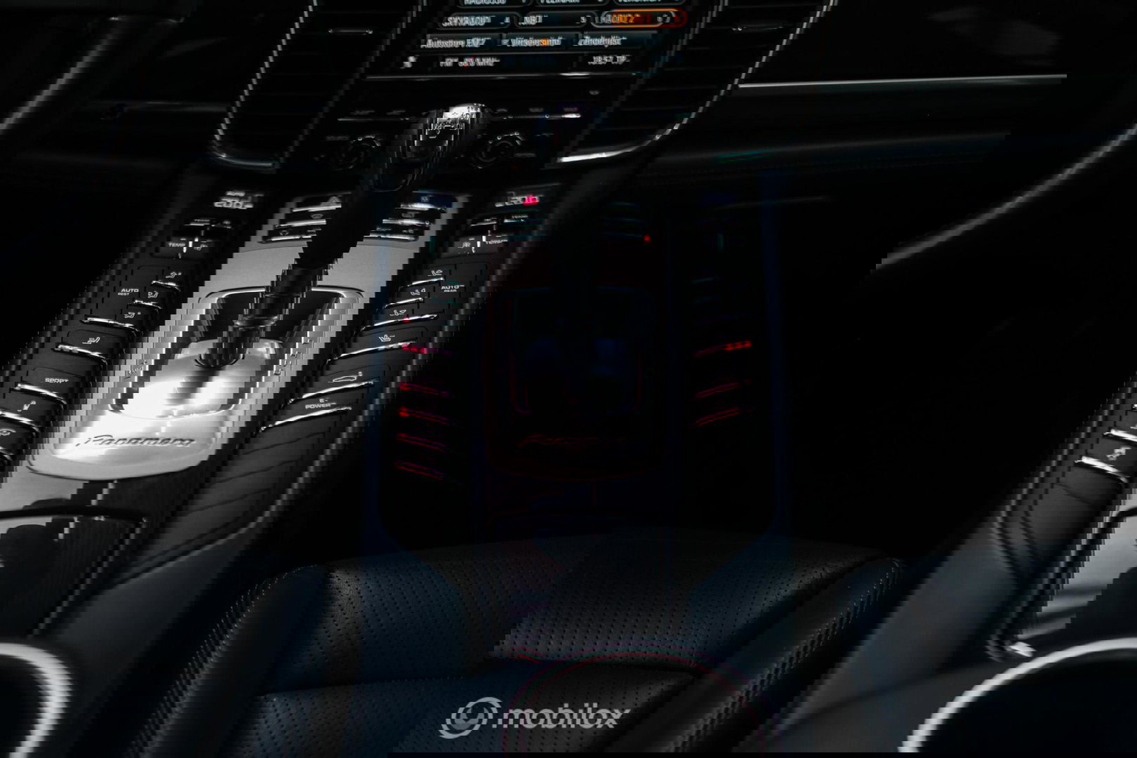 Porsche Panamera 3.0 S Hybrid | Yachting Blue | Executive Rear Seat | youngtimer | winter + zomerset | uniek | Blauw interieur |