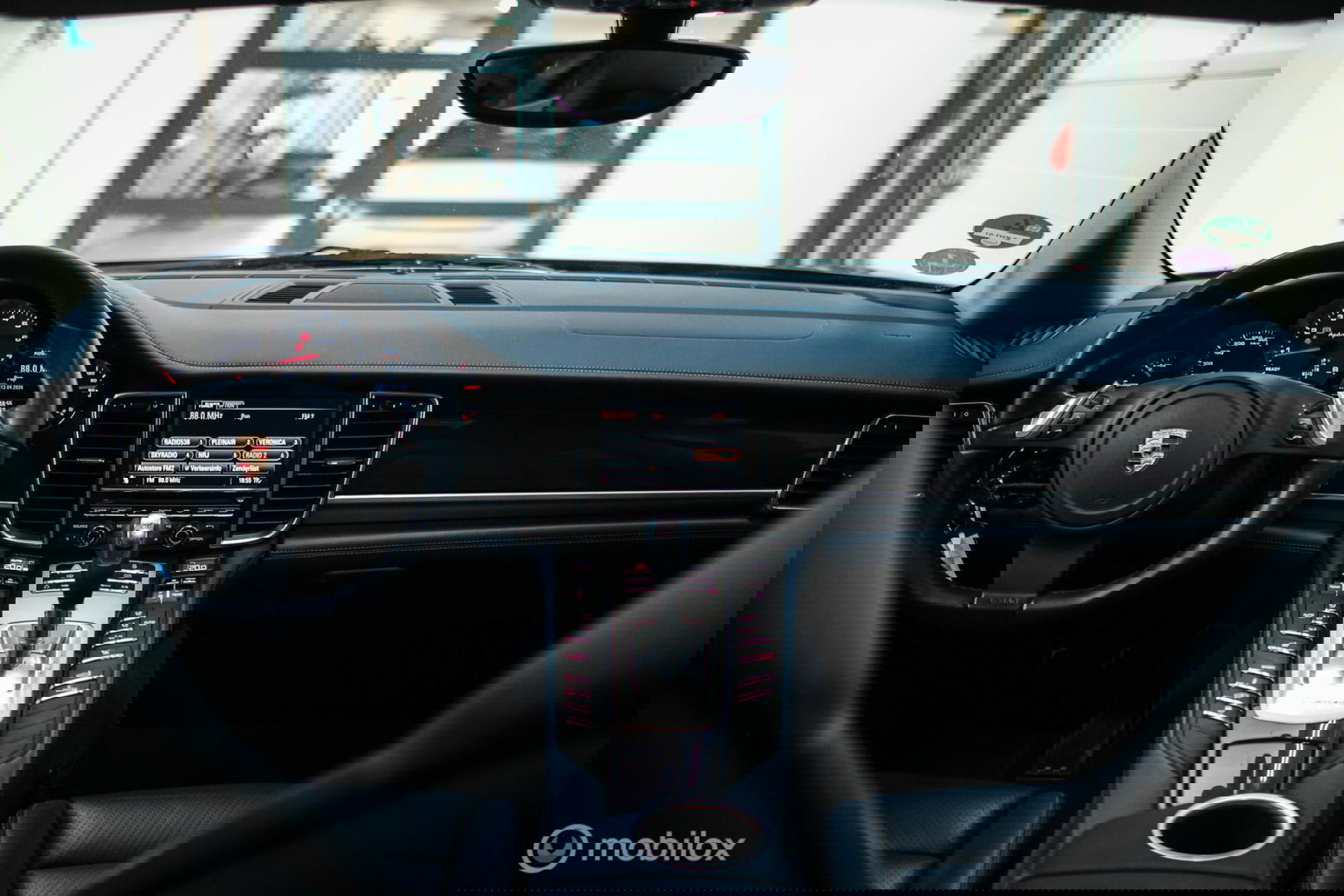 Porsche Panamera 3.0 S Hybrid | Yachting Blue | Executive Rear Seat | youngtimer | winter + zomerset | uniek | Blauw interieur |