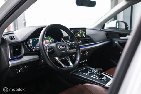 Audi Q5 2.0 TFSI quattro Launch Edition | HUD | Virtual cockpit | Trekhaak | LED | Leder | Ambiance verlichting | Nieuw model |
