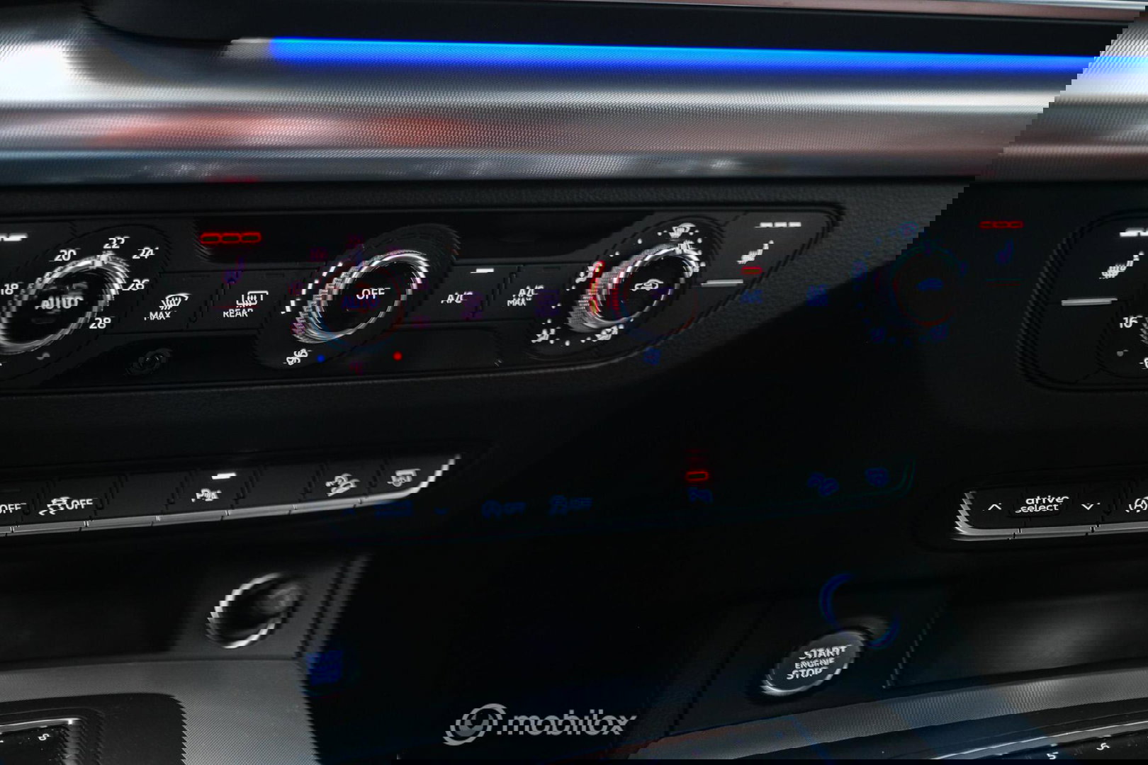 Audi Q5 2.0 TFSI quattro Launch Edition | HUD | Virtual cockpit | Trekhaak | LED | Leder | Ambiance verlichting | Nieuw model |