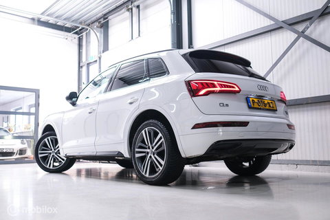 Audi Q5 2.0 TFSI quattro Launch Edition | HUD | Virtual cockpit | Trekhaak | LED | Leder | Ambiance verlichting | Nieuw model |