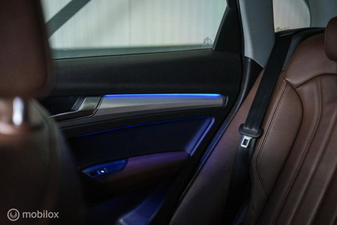 Audi Q5 2.0 TFSI quattro Launch Edition | HUD | Virtual cockpit | Trekhaak | LED | Leder | Ambiance verlichting | Nieuw model |