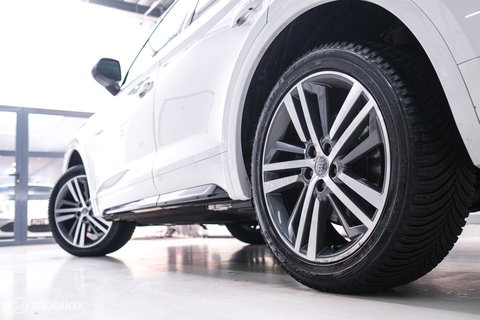 Audi Q5 2.0 TFSI quattro Launch Edition | HUD | Virtual cockpit | Trekhaak | LED | Leder | Ambiance verlichting | Nieuw model |