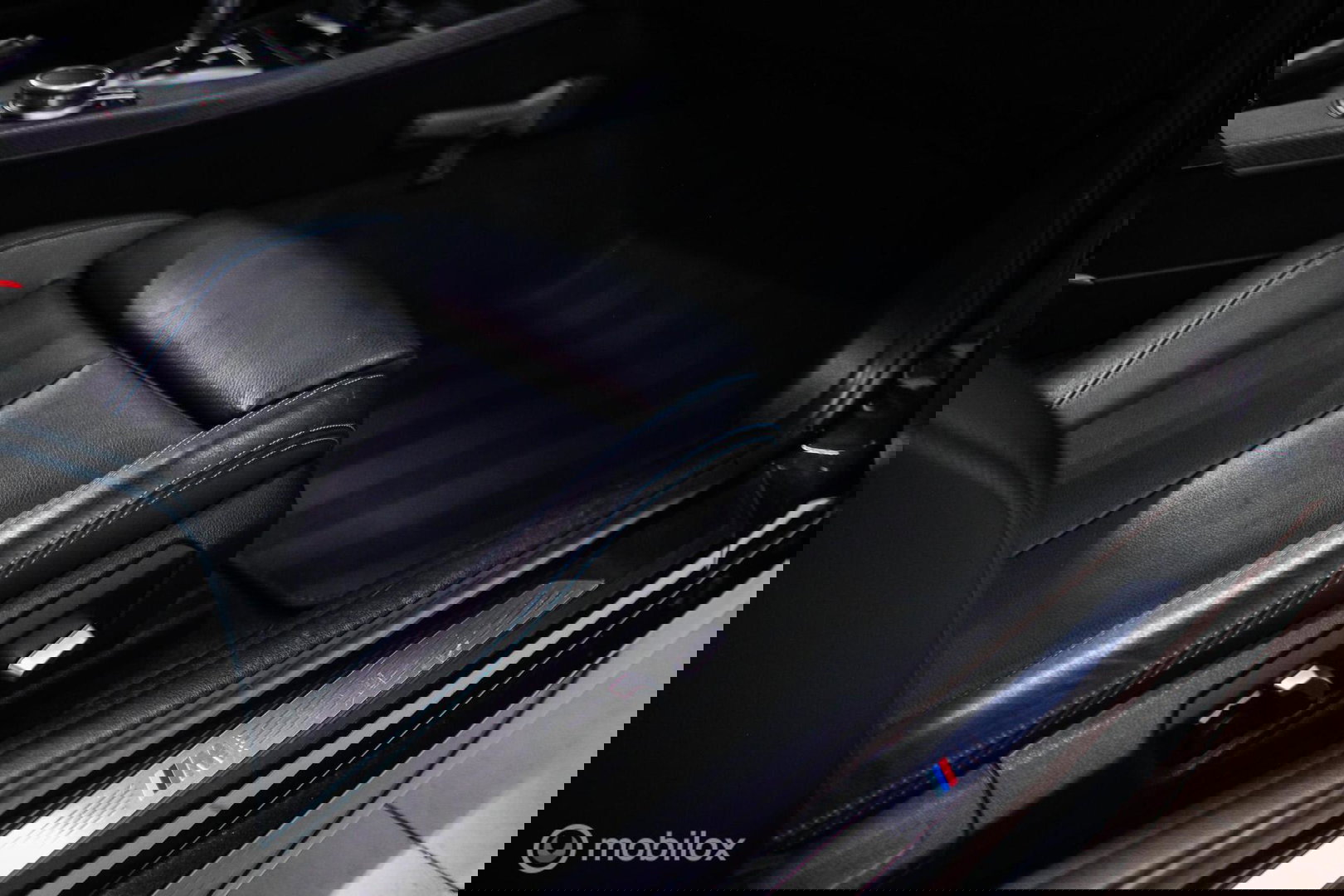 BMW 2 Serie Coupé M2 DCT | Dealer OH | NL auto NAP | Schuifdak | Camera | Harman Kardon | Winter + zomerset | Memory |