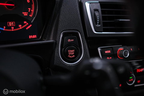 BMW 2 Serie Coupé M2 DCT | Dealer OH | NL auto NAP | Schuifdak | Camera | Harman Kardon | Winter + zomerset | Memory |