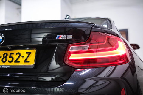 BMW 2 Serie Coupé M2 DCT | Dealer OH | NL auto NAP | Schuifdak | Camera | Harman Kardon | Winter + zomerset | Memory |