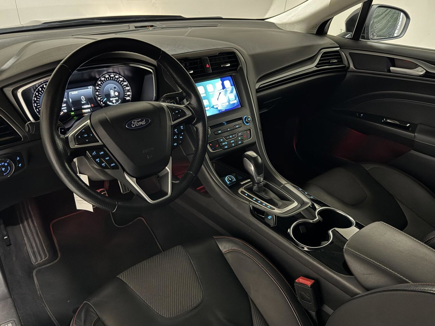 Ford Mondeo Wagon 2.0 ST-Line Carplay Memory PDC Sfeer