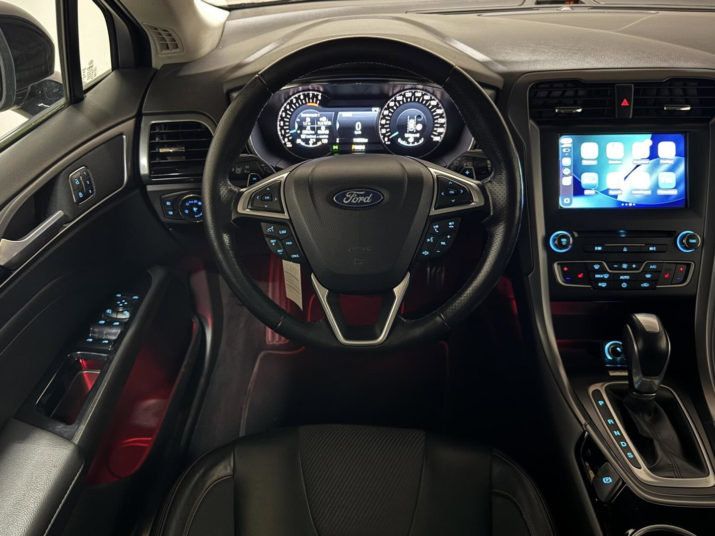 Ford Mondeo Wagon 2.0 ST-Line Carplay Memory PDC Sfeer