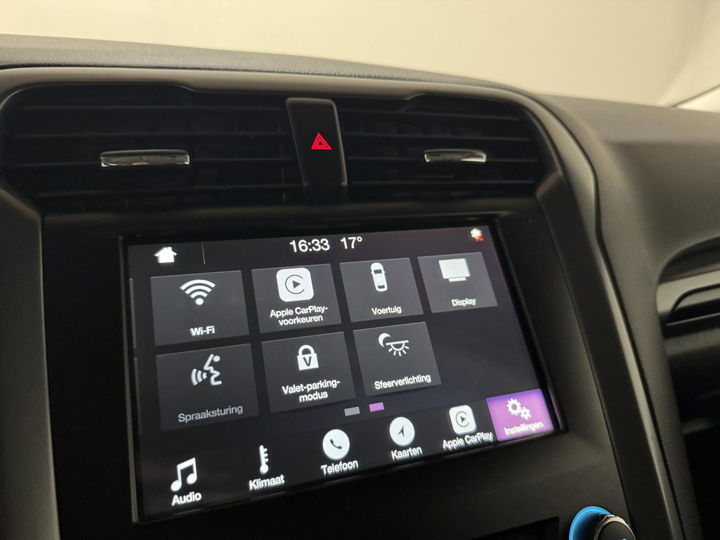 Ford Mondeo Wagon 2.0 ST-Line Carplay Memory PDC Sfeer