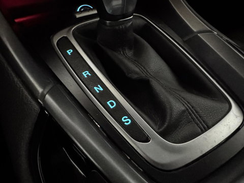 Ford Mondeo Wagon 2.0 ST-Line Carplay Memory PDC Sfeer