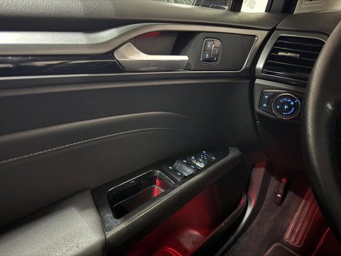 Ford Mondeo Wagon 2.0 ST-Line Carplay Memory PDC Sfeer