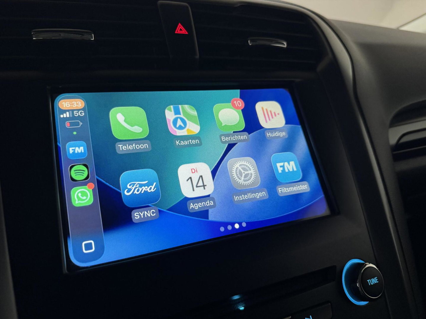 Ford Mondeo Wagon 2.0 ST-Line Carplay Memory PDC Sfeer