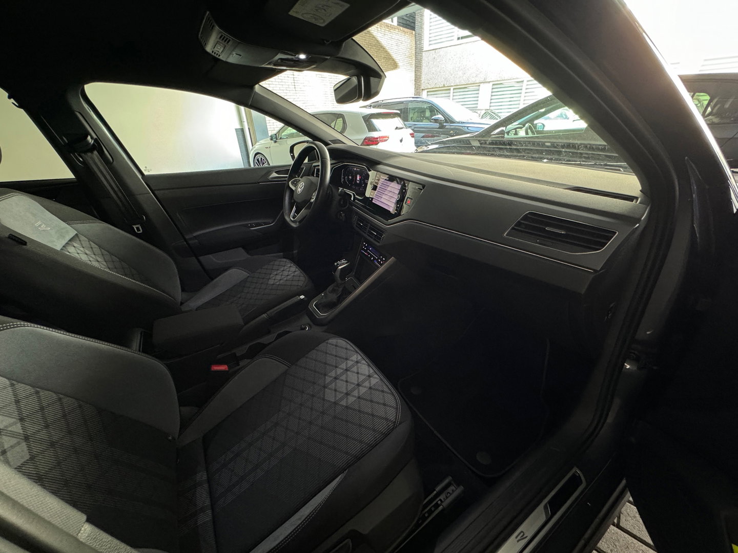 Volkswagen Polo 1.0 TSI R-Line Business Beats|IQ|Sfeer|ACC