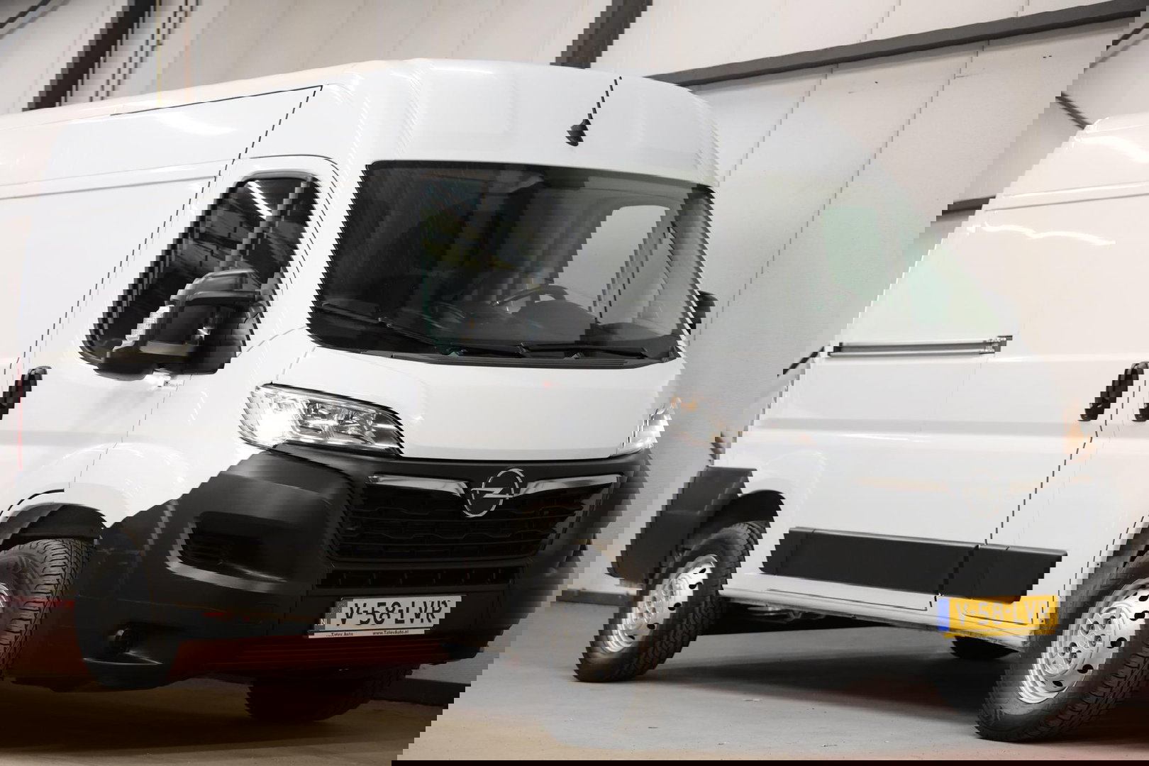 Opel Movano 2.2D 140 L2H2 2500 KG TREKVERMOGEN