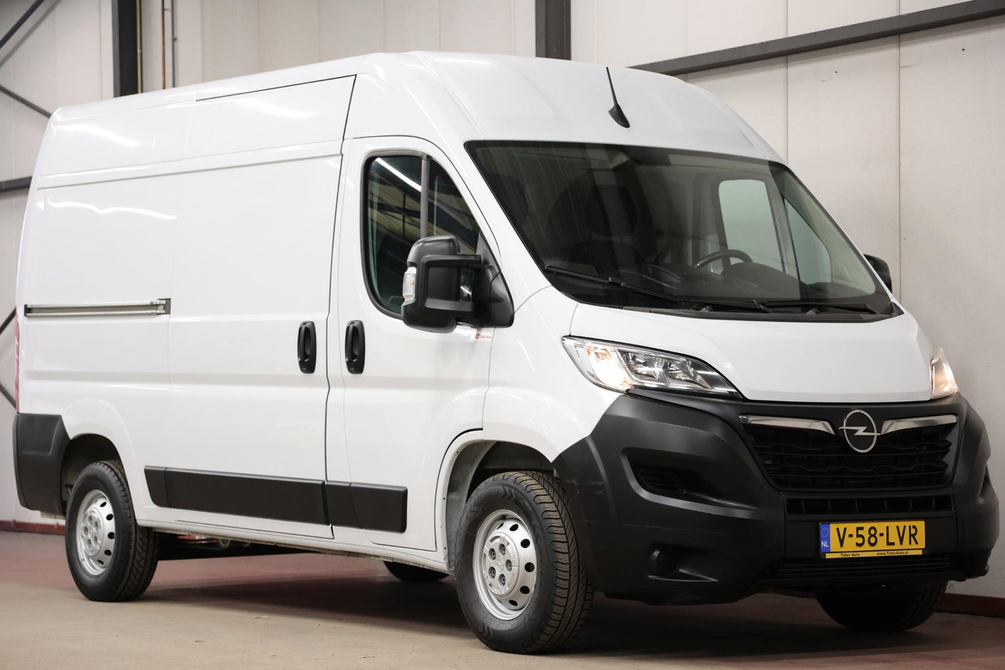 Opel Movano 2.2D 140 L2H2 2500 KG TREKVERMOGEN