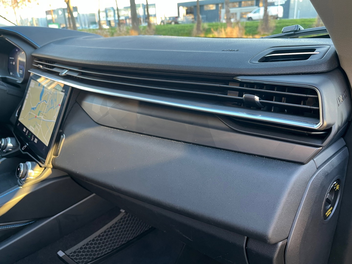 Lynk & Co 01 1.5 262PK|Pano|Infinity|BTW|Memory|360Camera|ACC|Carplay|Ambient Light|Keyless