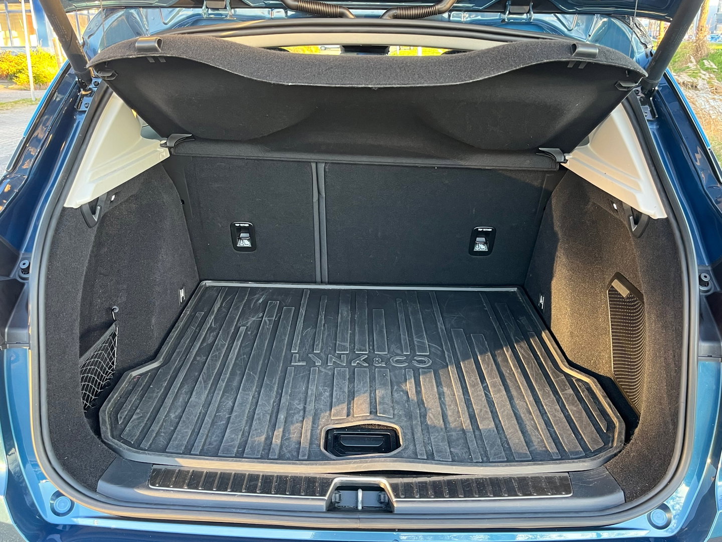 Lynk & Co 01 1.5 262PK|Pano|Infinity|BTW|Memory|360Camera|ACC|Carplay|Ambient Light|Keyless