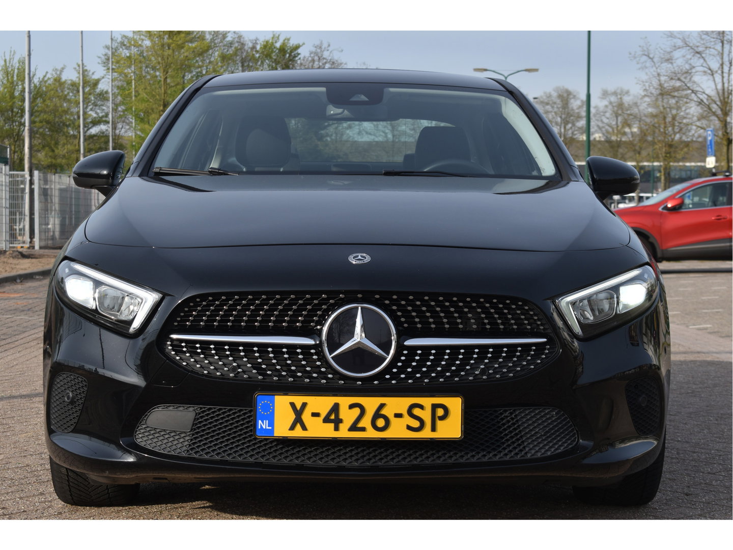 Mercedes-Benz A-Klasse 220 4MATIC AMG Business191 pk 4x4 | Stoelverwarming | Widescreen | Nav | Full LED | Allweather | Netjes