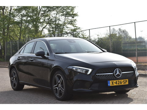 Mercedes-Benz A-Klasse 220 4MATIC AMG Business191 pk 4x4 | Stoelverwarming | Widescreen | Nav | Full LED | Allweather | Netjes