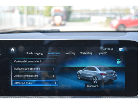 Mercedes-Benz A-Klasse 220 4MATIC AMG Business191 pk 4x4 | Stoelverwarming | Widescreen | Nav | Full LED | Allweather | Netjes