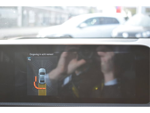 Mercedes-Benz A-Klasse 220 4MATIC AMG Business191 pk 4x4 | Stoelverwarming | Widescreen | Nav | Full LED | Allweather | Netjes