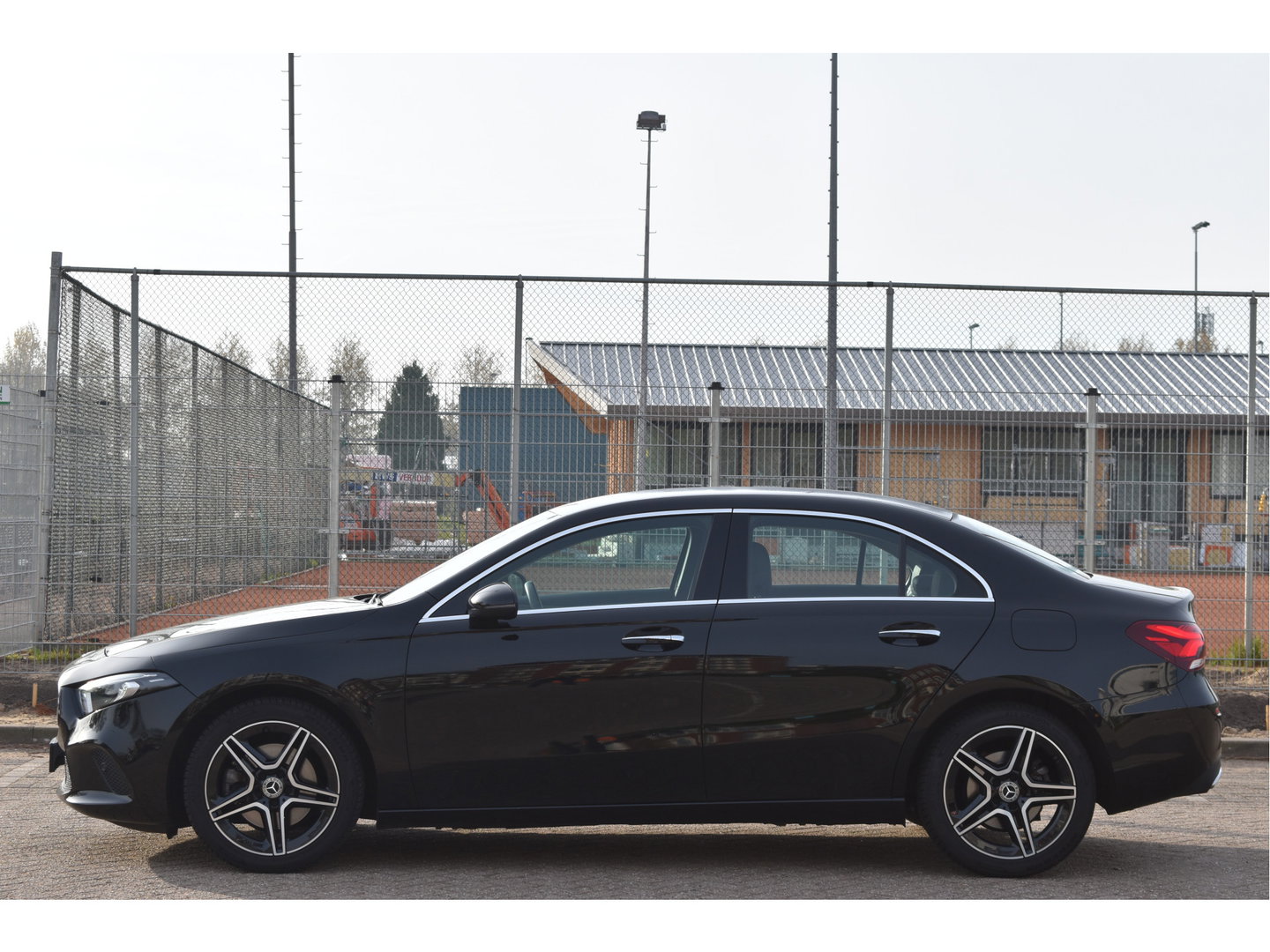 Mercedes-Benz A-Klasse 220 4MATIC AMG Business191 pk 4x4 | Stoelverwarming | Widescreen | Nav | Full LED | Allweather | Netjes