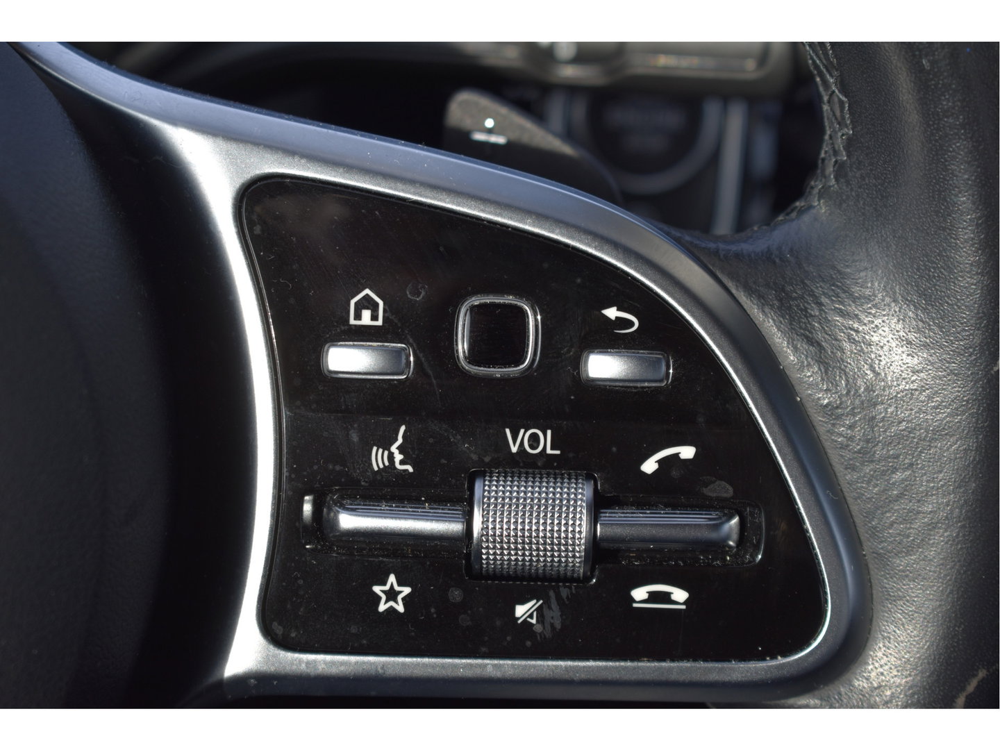 Mercedes-Benz A-Klasse 220 4MATIC AMG Business191 pk 4x4 | Stoelverwarming | Widescreen | Nav | Full LED | Allweather | Netjes