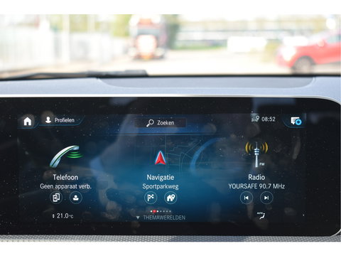 Mercedes-Benz A-Klasse 220 4MATIC AMG Business191 pk 4x4 | Stoelverwarming | Widescreen | Nav | Full LED | Allweather | Netjes