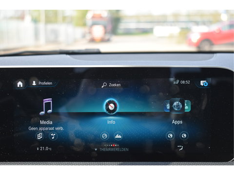 Mercedes-Benz A-Klasse 220 4MATIC AMG Business191 pk 4x4 | Stoelverwarming | Widescreen | Nav | Full LED | Allweather | Netjes