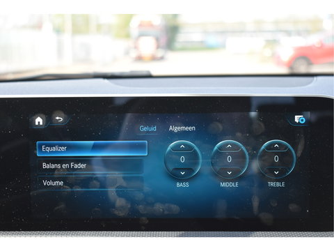 Mercedes-Benz A-Klasse 220 4MATIC AMG Business191 pk 4x4 | Stoelverwarming | Widescreen | Nav | Full LED | Allweather | Netjes
