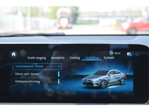 Mercedes-Benz A-Klasse 220 4MATIC AMG Business191 pk 4x4 | Stoelverwarming | Widescreen | Nav | Full LED | Allweather | Netjes