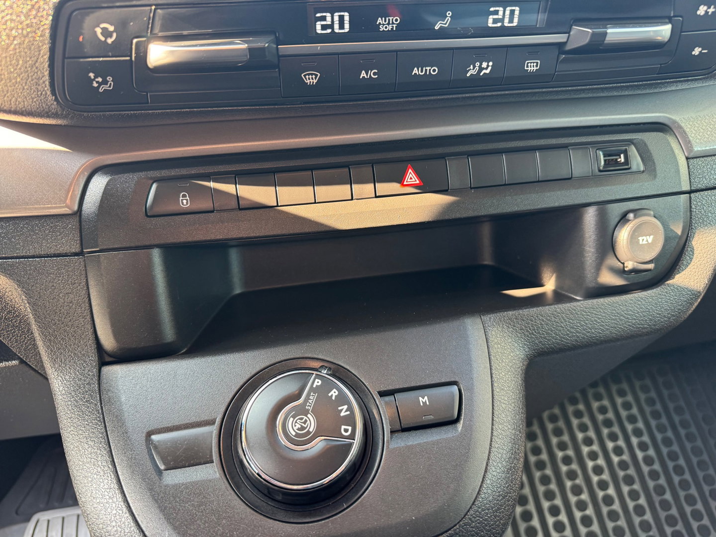 Dethleffs CAMPSTER 002 KEUKEN AUTOMAAT HEKDAK Standkachel Webasto