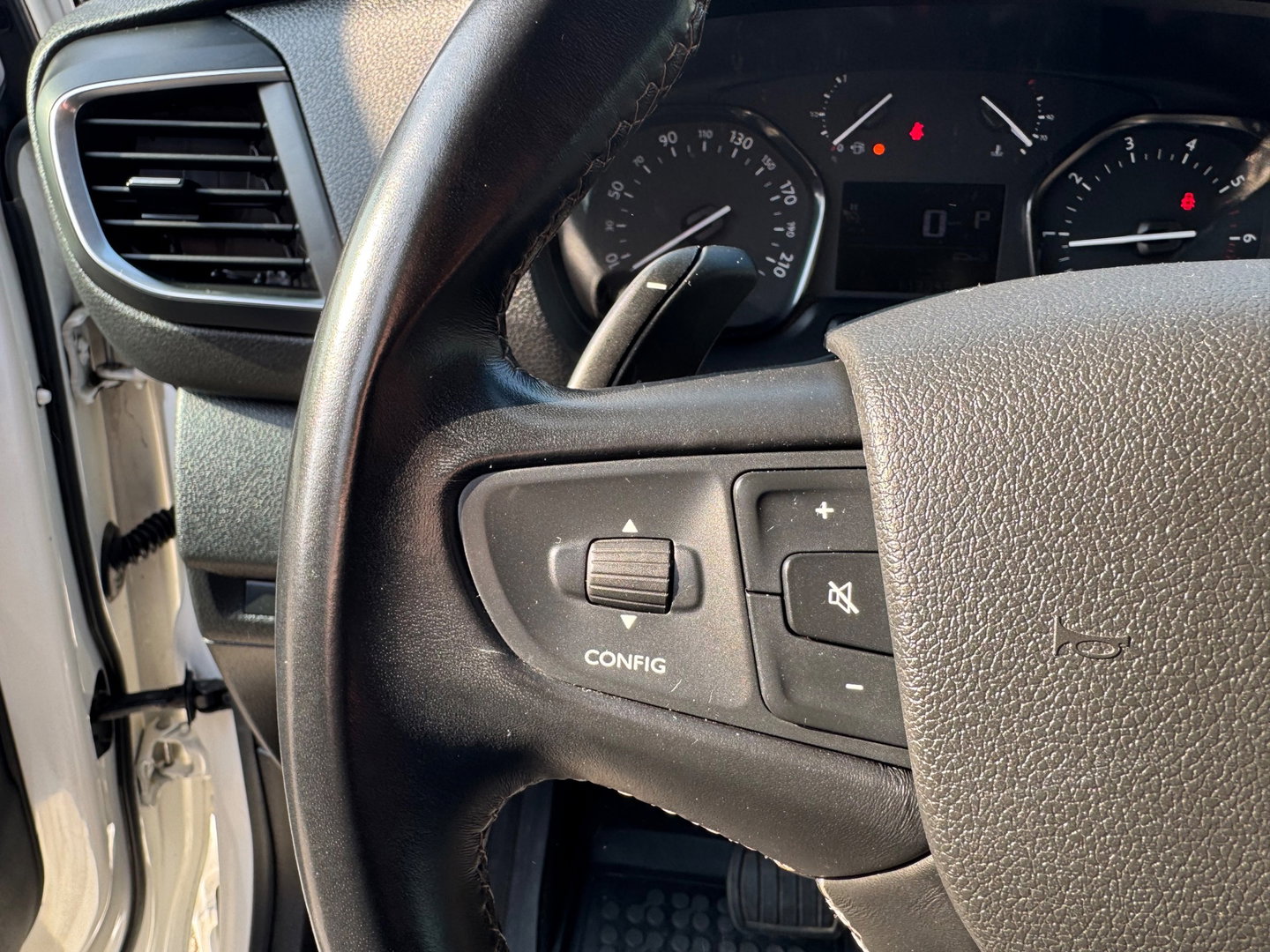 Dethleffs CAMPSTER 002 KEUKEN AUTOMAAT HEKDAK Standkachel Webasto