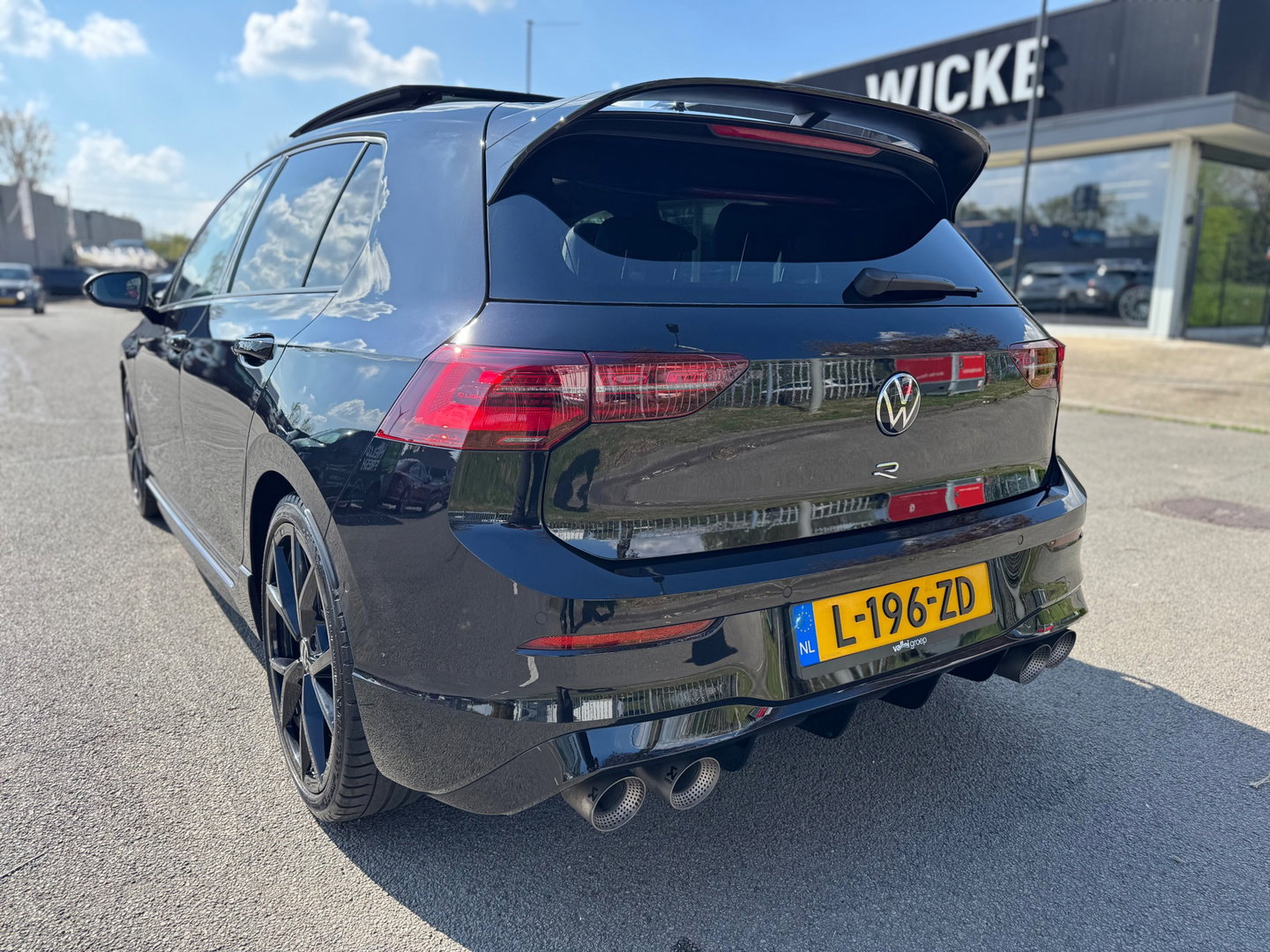 Volkswagen Golf 2.0 TSI R 4Motion DSG Pano AKRA IQ HUD Drift modes