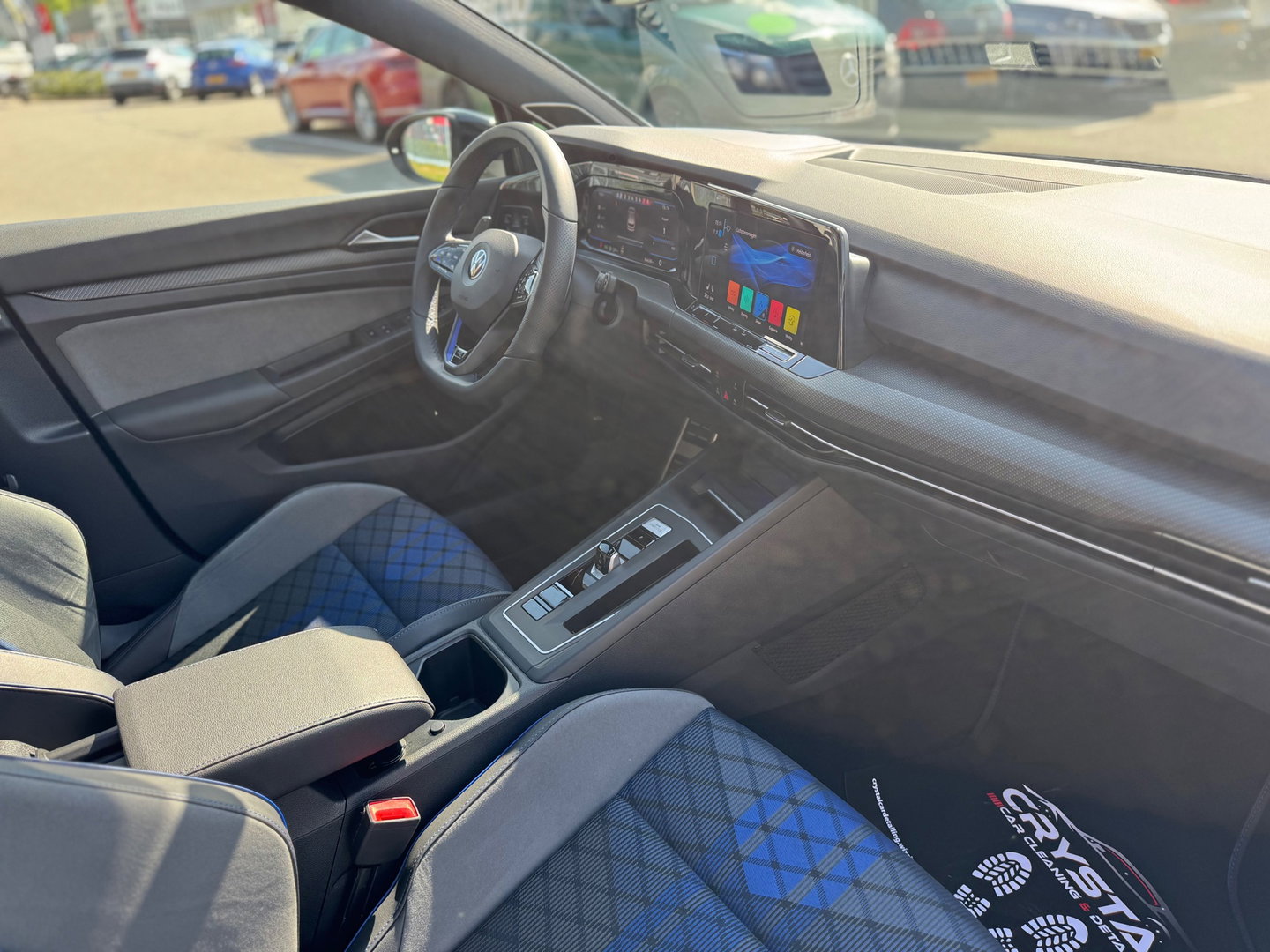 Volkswagen Golf 2.0 TSI R 4Motion DSG Pano AKRA IQ HUD Drift modes