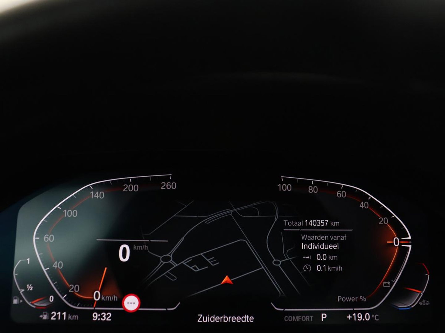 BMW 3-serie 320i Executive Edition | Sportstoelen | Carplay | Live Cockpit | Half leder | Navigatie | Full LED | Climate control | Parkeerhulp | Cruise control | Bluetooth