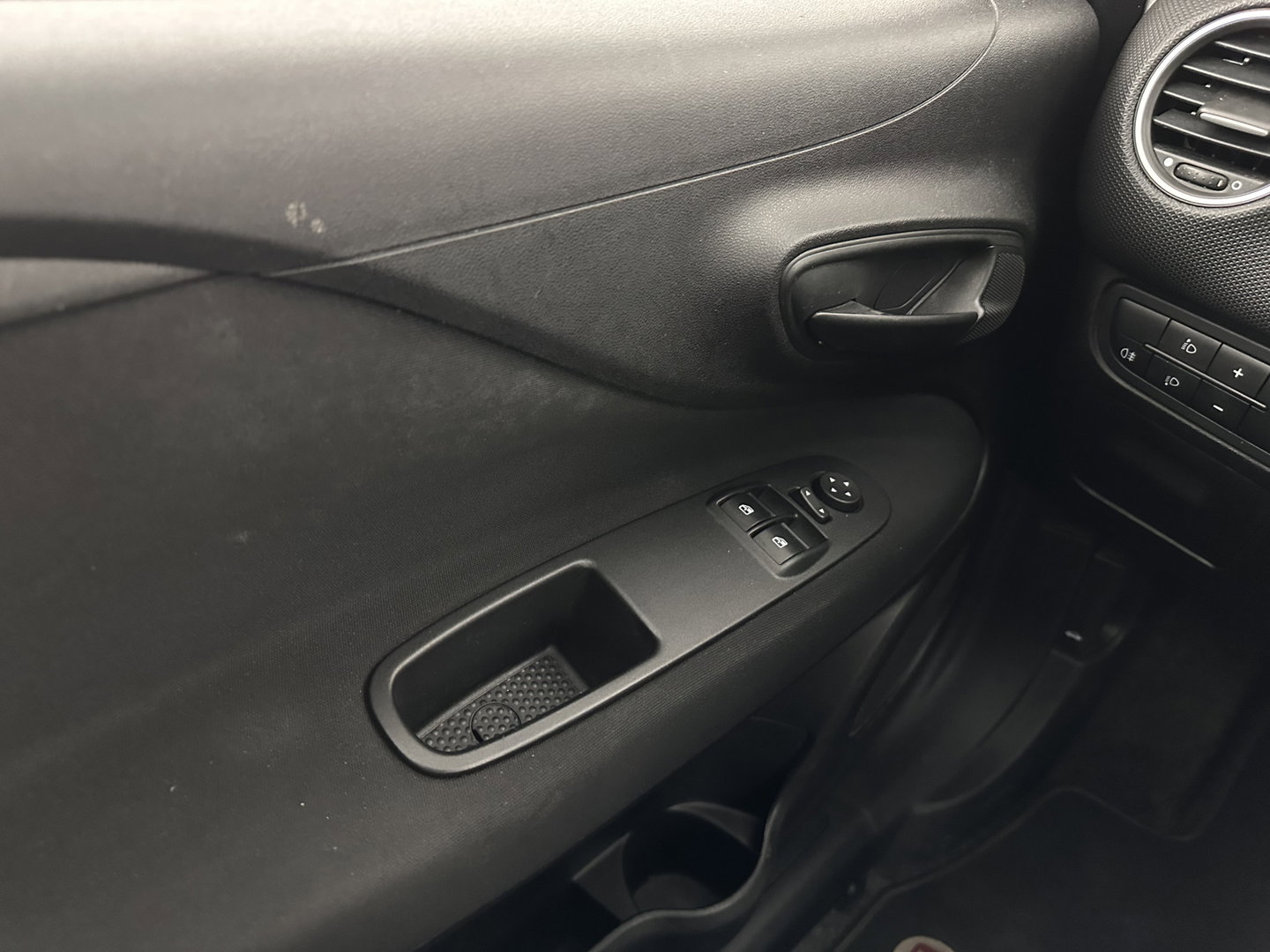 Fiat Punto Evo 1.3 M-Jet Lounge *AIRCO | CRUISE | COMFORT-SEATS | 16''ALU*