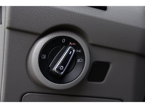 Volkswagen Transporter 2.0 TDI L1H1 28 Bulli Virtual Cockpit, Cruise, Camera, 150pk, LED, Airco, Trekhaak, Uniek!