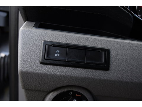Volkswagen Transporter 2.0 TDI L1H1 28 Bulli Virtual Cockpit, Cruise, Camera, 150pk, LED, Airco, Trekhaak, Uniek!