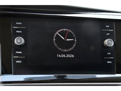 Volkswagen Transporter 2.0 TDI L1H1 28 Bulli Virtual Cockpit, Cruise, Camera, 150pk, LED, Airco, Trekhaak, Uniek!