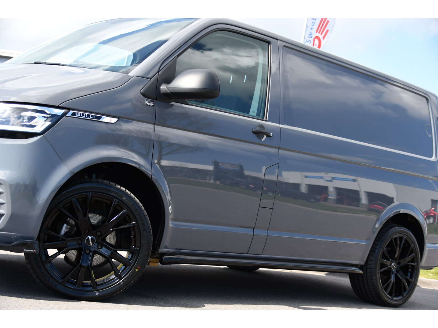 Volkswagen Transporter 2.0 TDI L1H1 28 Bulli Virtual Cockpit, Cruise, Camera, 150pk, LED, Airco, Trekhaak, Uniek!