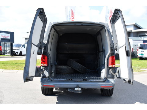 Volkswagen Transporter 2.0 TDI L1H1 28 Bulli Virtual Cockpit, Cruise, Camera, 150pk, LED, Airco, Trekhaak, Uniek!