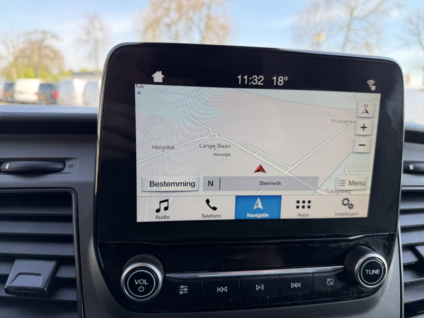 Ford Transit Custom 300 2.0 TDCI 130pk L2H1 Trend / euro 6 / vaste prijs rijklaar € 12.950 ex btw / lease vanaf € 218 / airco / cruise / navigatie / camera / trekhaak 2700 kg !