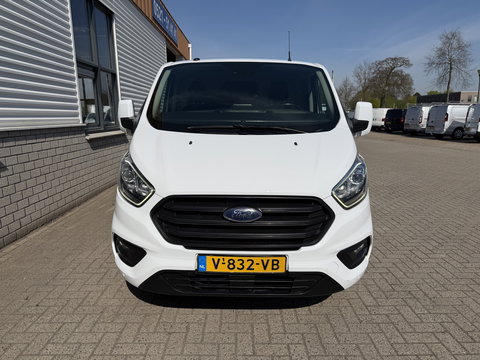 Ford Transit Custom 300 2.0 TDCI 130pk L2H1 Trend / euro 6 / vaste prijs rijklaar € 12.950 ex btw / lease vanaf € 218 / airco / cruise / navigatie / camera / trekhaak 2700 kg !