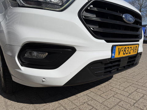 Ford Transit Custom 300 2.0 TDCI 130pk L2H1 Trend / euro 6 / vaste prijs rijklaar € 12.950 ex btw / lease vanaf € 218 / airco / cruise / navigatie / camera / trekhaak 2700 kg !