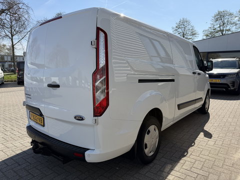 Ford Transit Custom 300 2.0 TDCI 130pk L2H1 Trend / euro 6 / vaste prijs rijklaar € 12.950 ex btw / lease vanaf € 218 / airco / cruise / navigatie / camera / trekhaak 2700 kg !